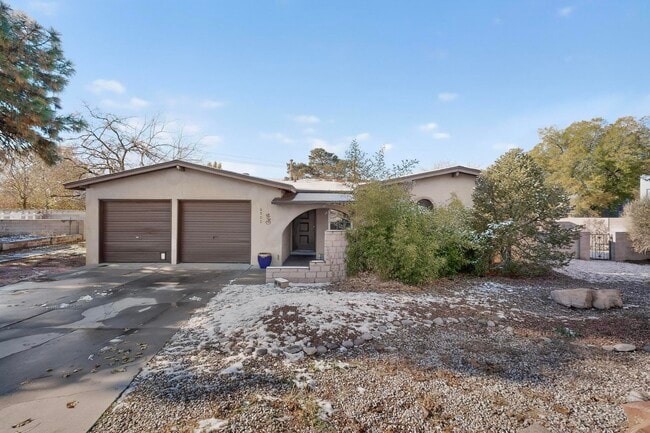 Building Photo - 6500 Martin Ct NE