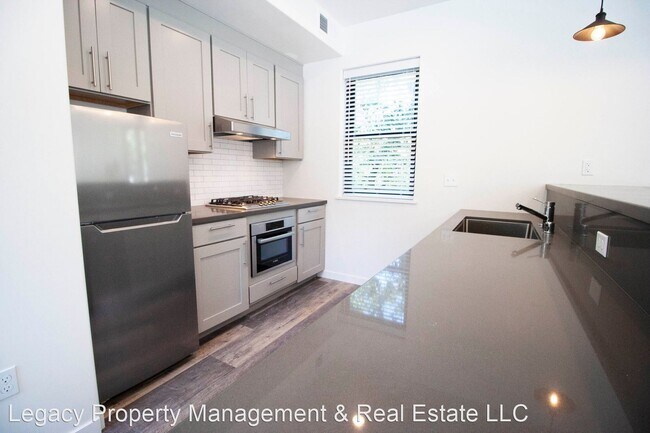 Primary Photo - 632 McCorkle Ave