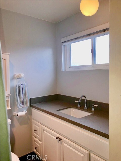 Building Photo - 334 11th St