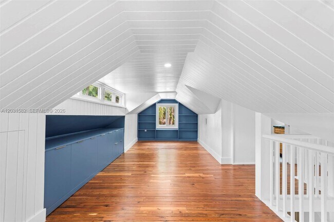 Building Photo - 3945 Loquat Ave