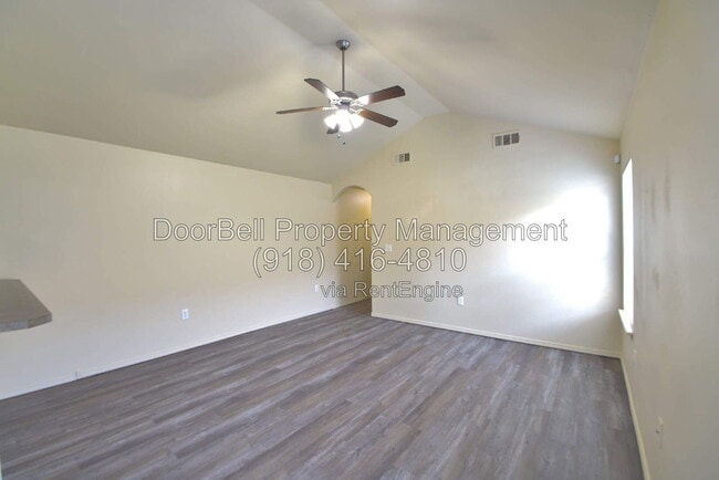 Building Photo - 6009 S Madison Pl