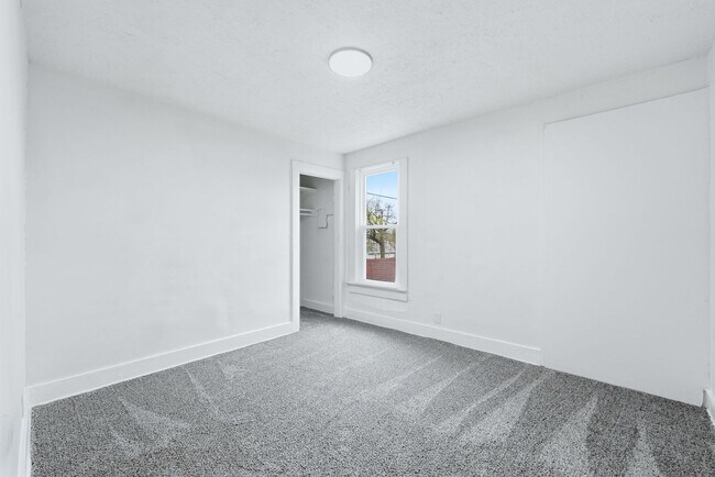 Building Photo - Charming 3BR with Garage & Updates