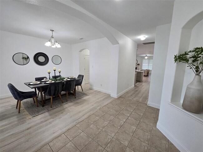 Building Photo - 303 Arrowhead Trail