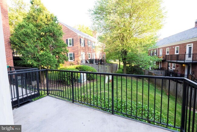 Building Photo - 4859 S 28th St