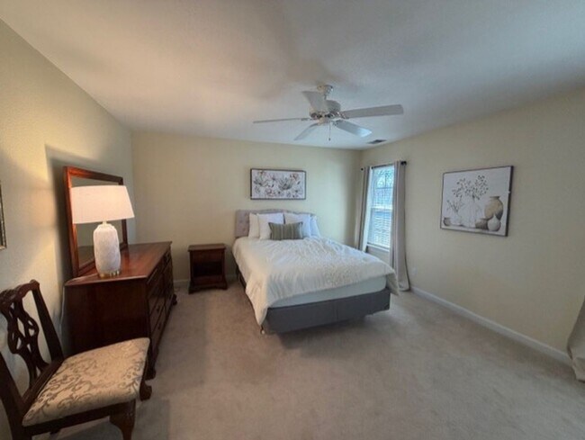 Building Photo - Suffolk Meadows