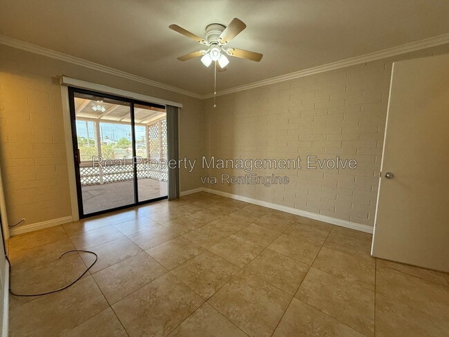 Building Photo - 12076 N Pebble Beach Dr