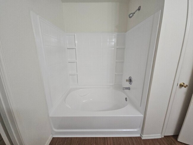 Building Photo - Beautiful 2 Story in Bedford Off Forest Ridge