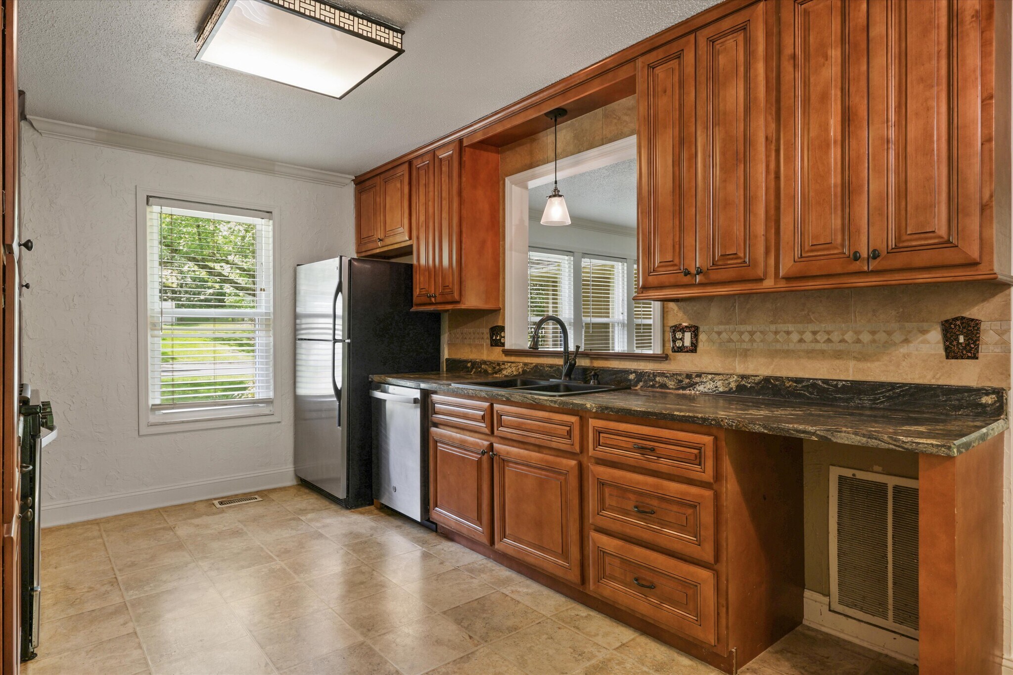 Building Photo - 1321 Wilton Ln