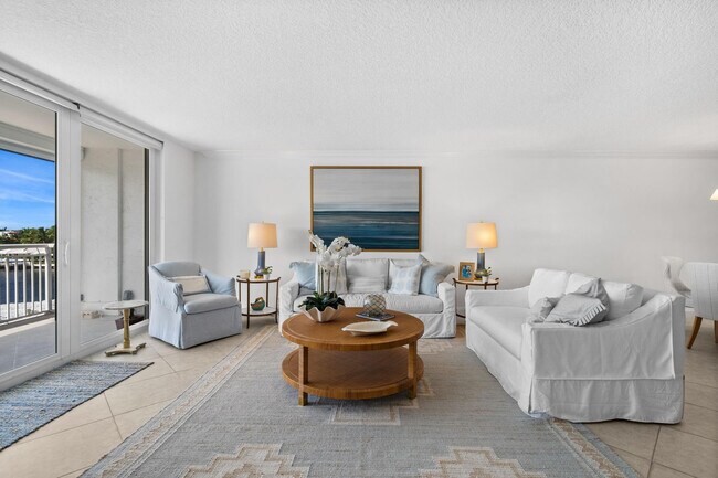 Building Photo - 511 Bayshore Dr