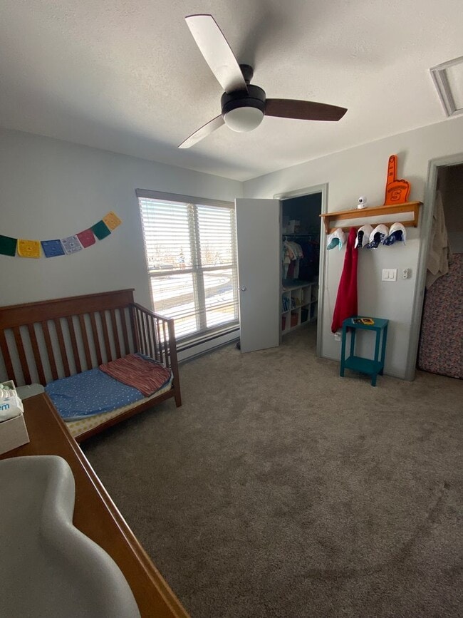 Building Photo - 1144 Maple Dr