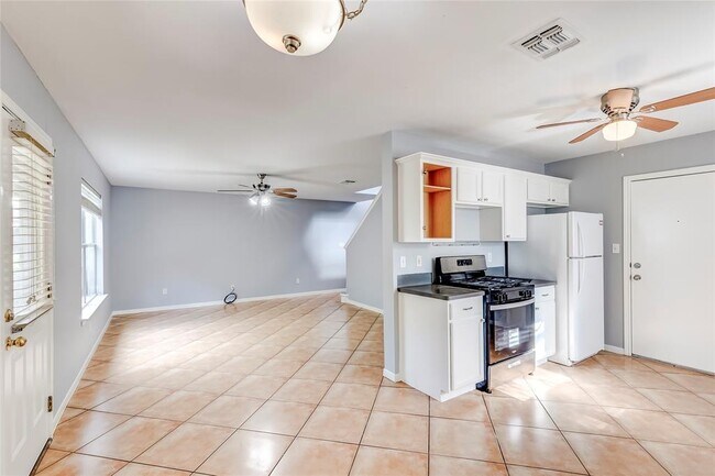 Building Photo - 1709 Windy Park Cir