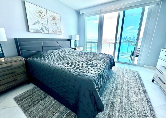 Building Photo - 540 West Ave