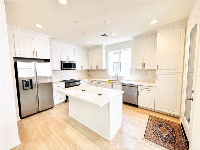 Building Photo - 2450 E Agave St