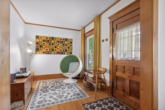 Building Photo - 3932 Garfield Ave