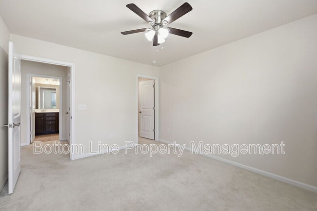 Building Photo - 2496 Emily Brk Wy