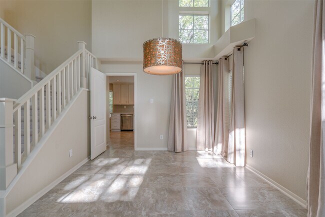 Building Photo - 147 Shelter Rock Ct