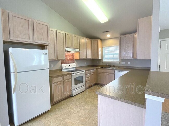 Building Photo - 610 Savannah River Dr