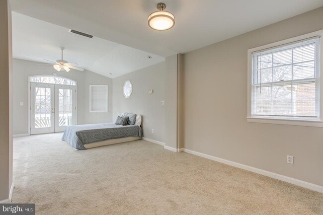 Building Photo - 8414 W Boulevard Dr