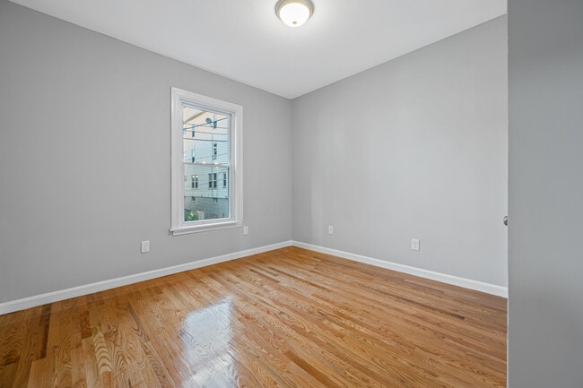 Building Photo - 155 Eastern Ave