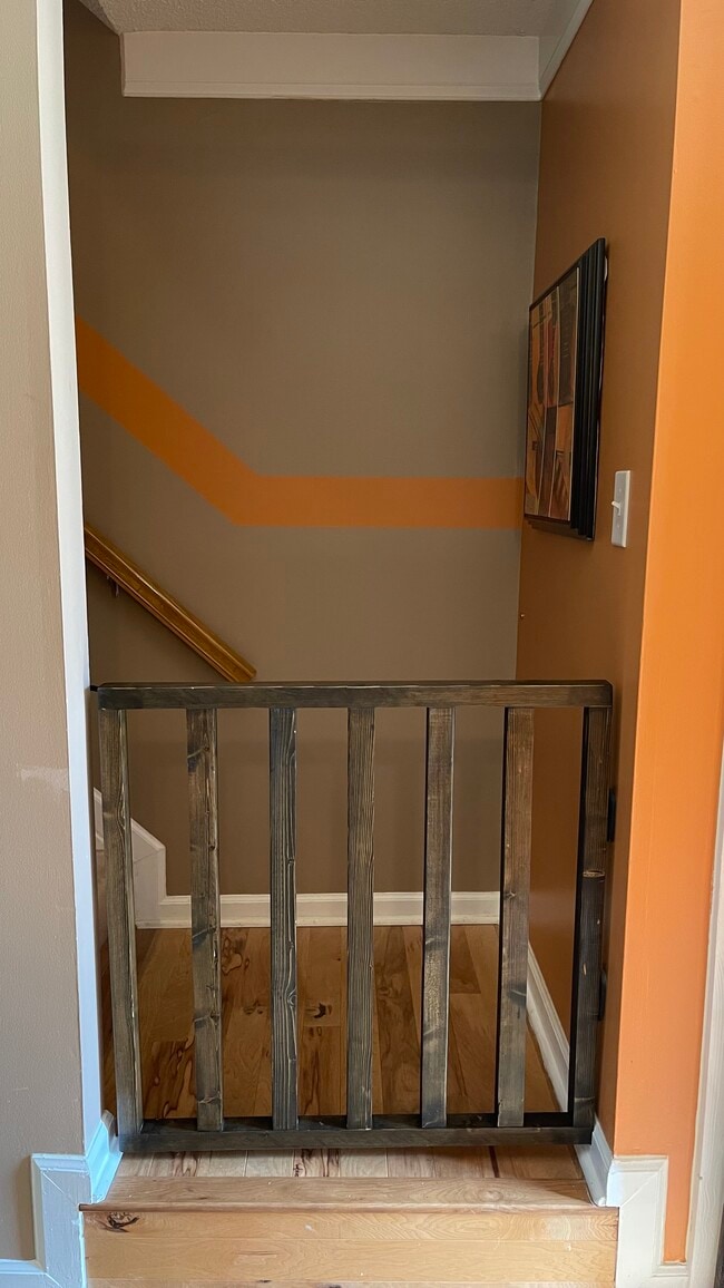 Gate at bottom of stairs - 229 Quail Run