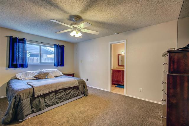 Building Photo - 2106 Briarmeadow Dr