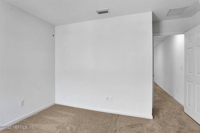 Building Photo - 90 Ridge Lake Rd