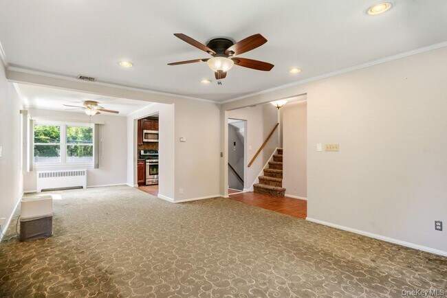 Building Photo - 8 Radnor Ct