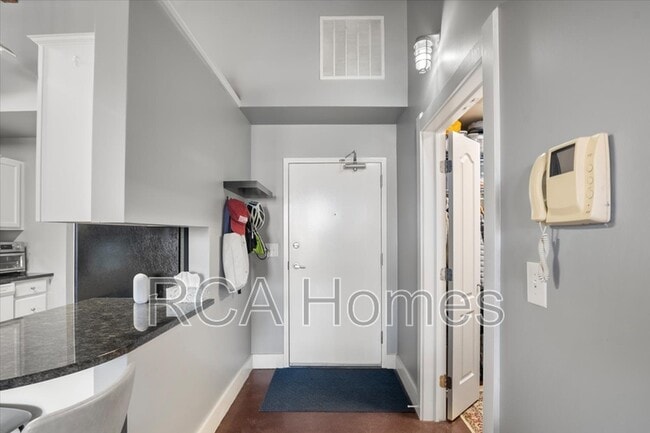 Building Photo - 55 S Harding St