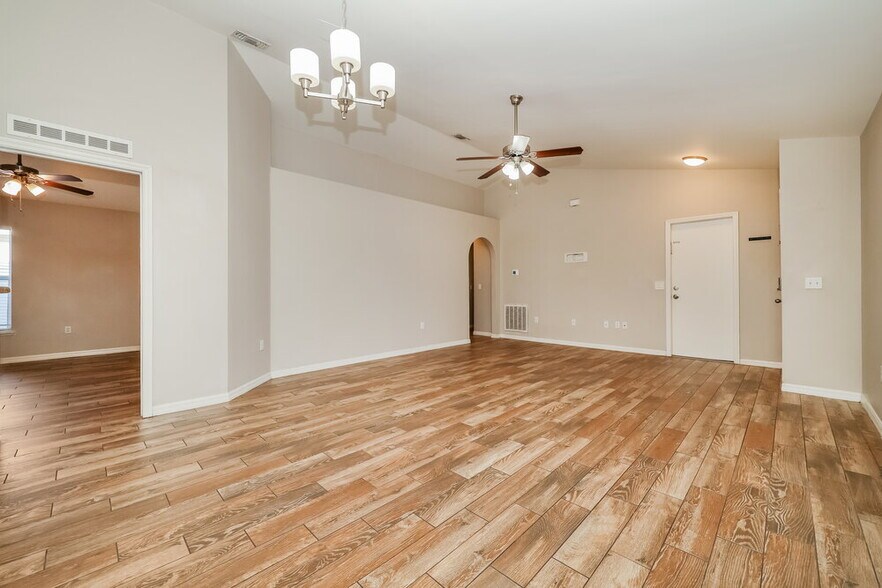 Building Photo - 13719 Gentle Woods Ave
