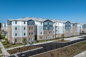 Building Photo - Starway Village