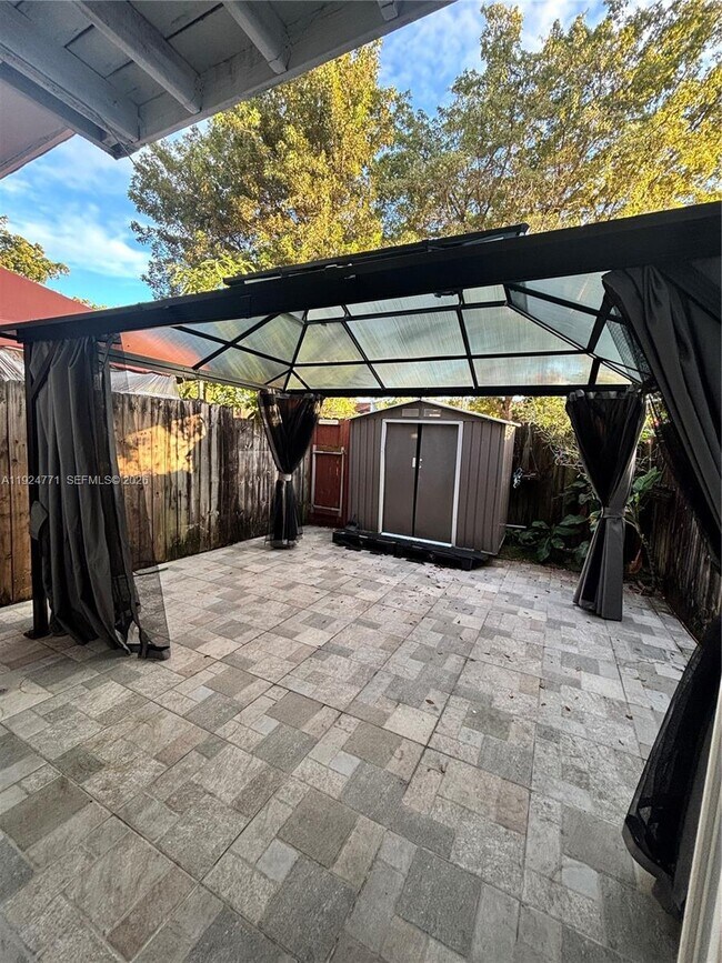 Building Photo - 600 NW 107th Ave