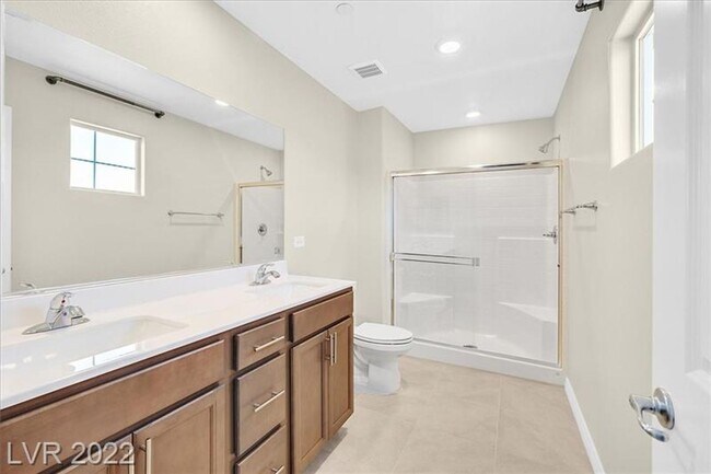 Building Photo - 366 Rosefinch St