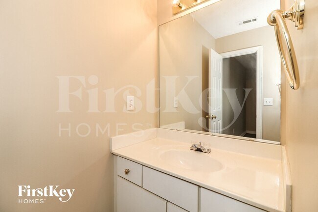 Building Photo - 3155 Sentinel Pkwy