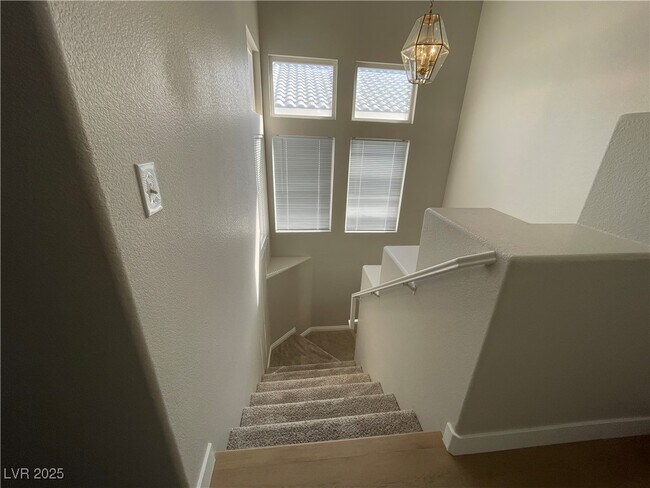 Building Photo - 8463 Antique Cameo Ave