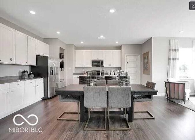 Building Photo - 11387 Plough St