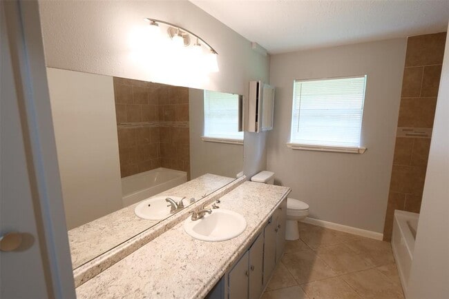 Building Photo - 6627 D S Bailey Ln