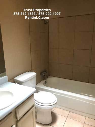Building Photo - 5046 Inspiration