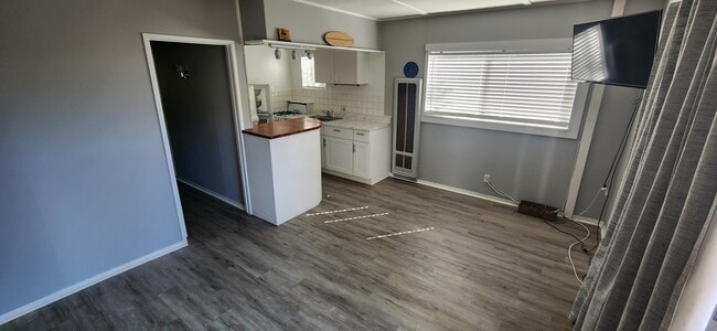 Building Photo - 1726 Ocean Way