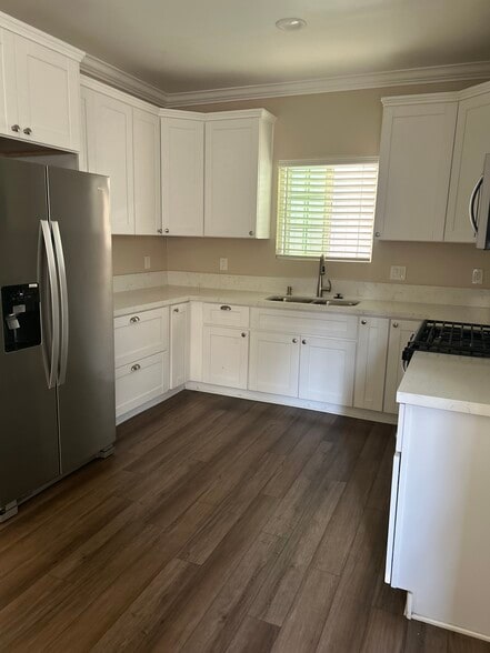 Building Photo - 4442 Delta St