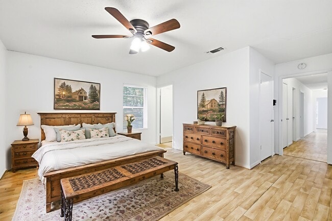 Building Photo - 609 Carlos G Parker Blvd NW