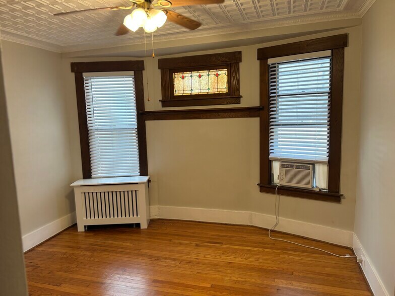 Building Photo - 299 Orange Rd