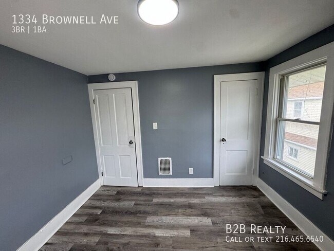 Building Photo - 1334 Brownell Ave