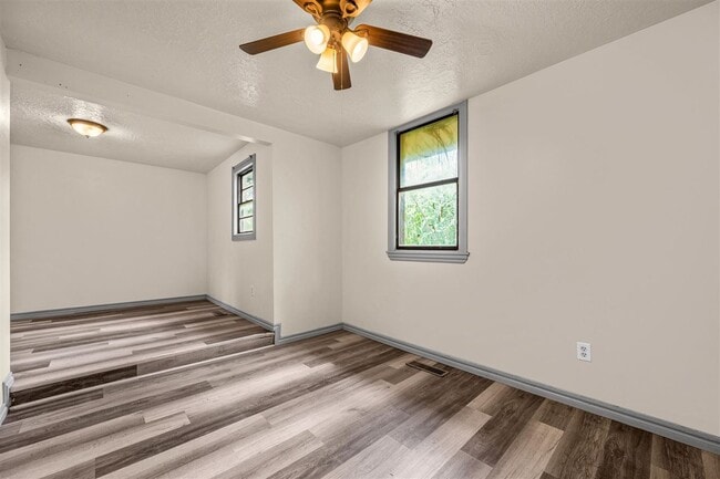 Building Photo - 508 SW 19th St