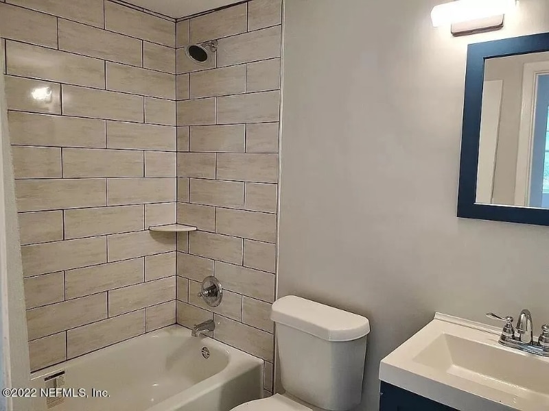 Building Photo - 3359 Columbus Ave