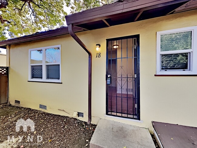 Building Photo - 18 Garrison Dr