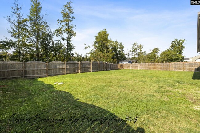 Building Photo - 548 Rimer Pond Rd