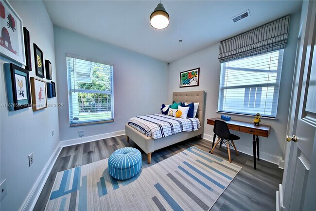 Building Photo - 7 Montilla Ave