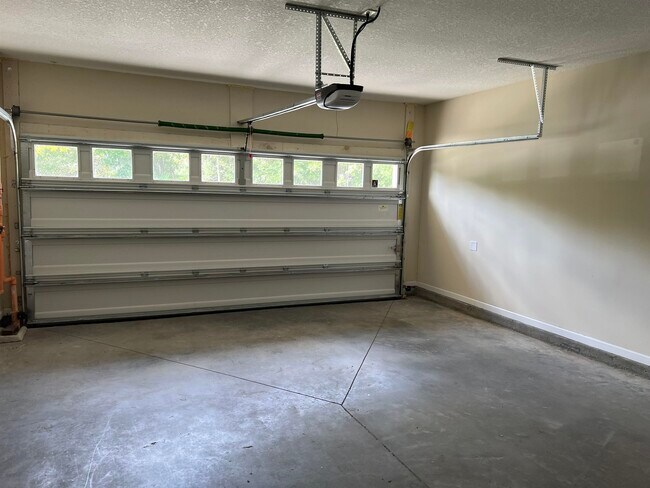 Building Photo - 68 Adelanto Ave