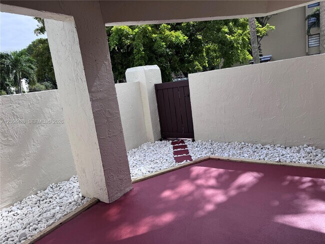 Building Photo - 9080 SW 125th Ave