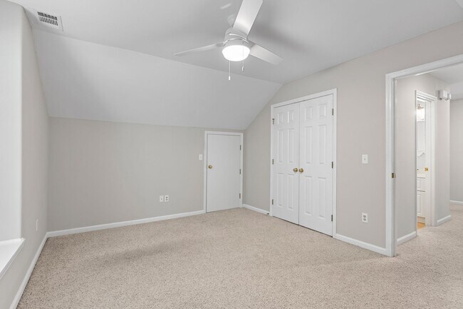 Building Photo - 142 Cherryfield Ln